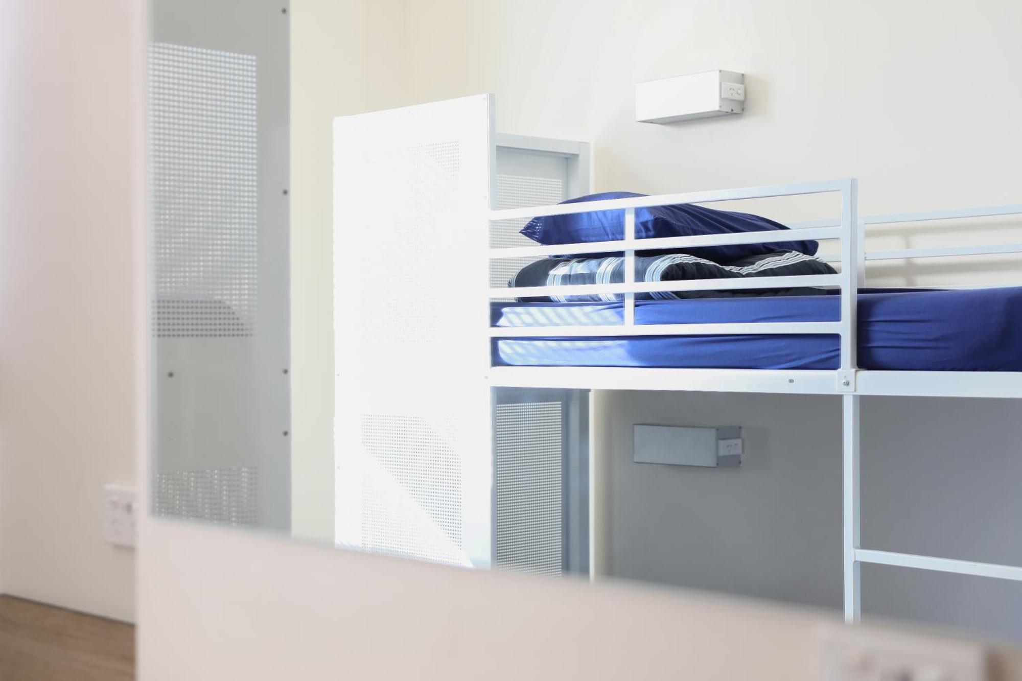 Wake Up! Sydney Central (Adults Only) Εξωτερικό φωτογραφία A bunk bed in a hostel